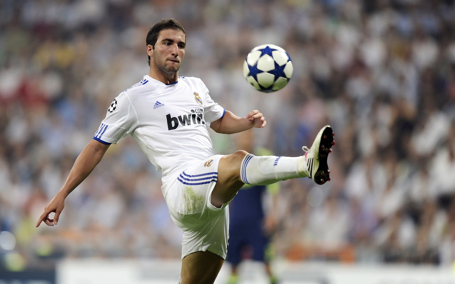 爱游戏app-奥卡拉汉霸气冲线震撼全场，奥卡拉汉州长